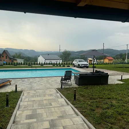 Forest House * Tuzla